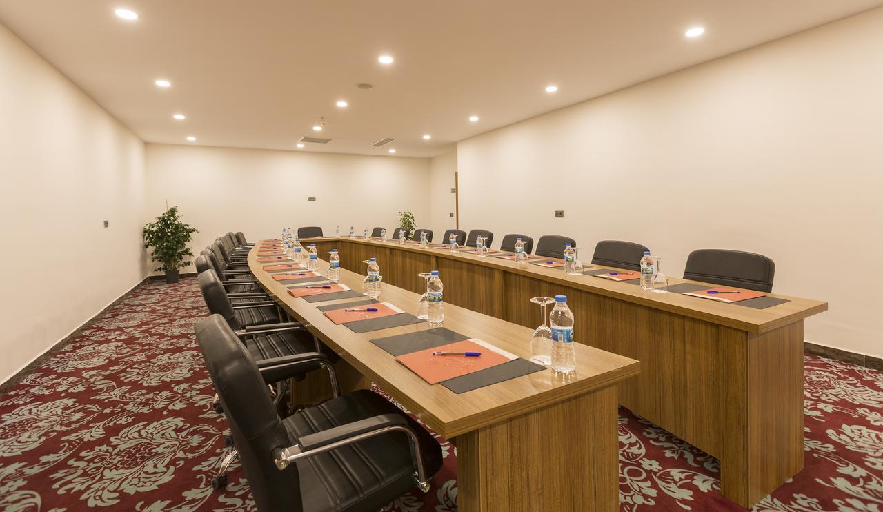 Yilmazoglu Park Hotel Gaziantep Bagian luar foto
